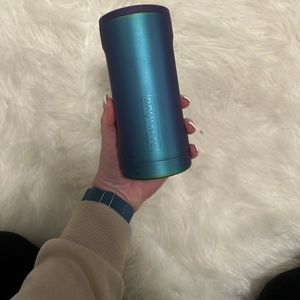 Brumate 12oz slim can cooler